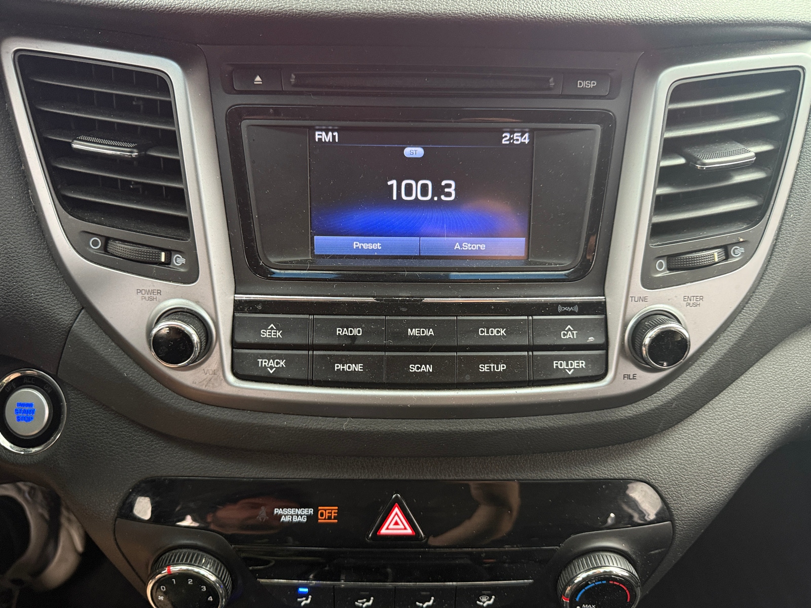 Thumbnail: 2016 Hyundai Tucson - 4