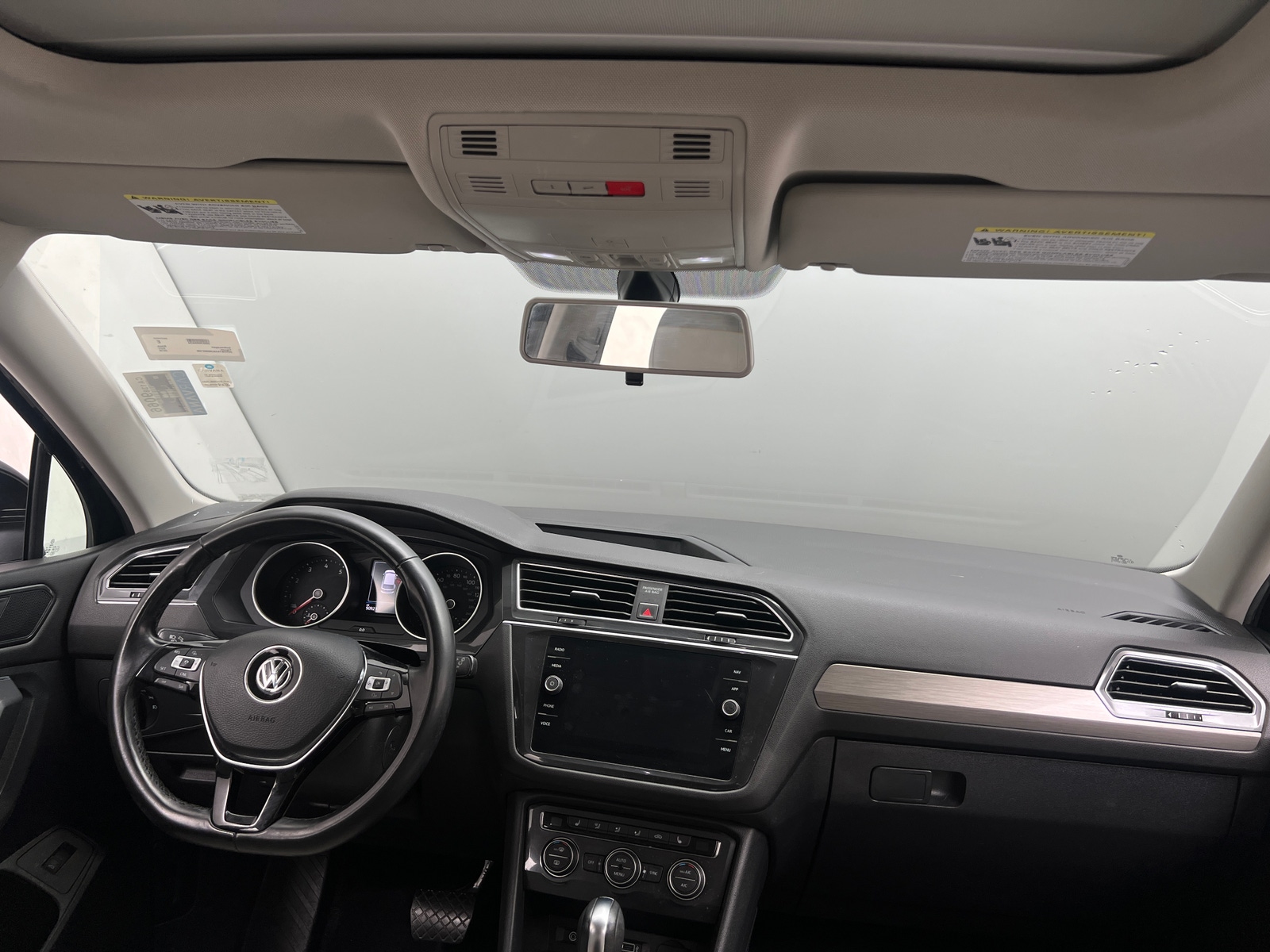 Thumbnail: 2018 Volkswagen Tiguan - 2