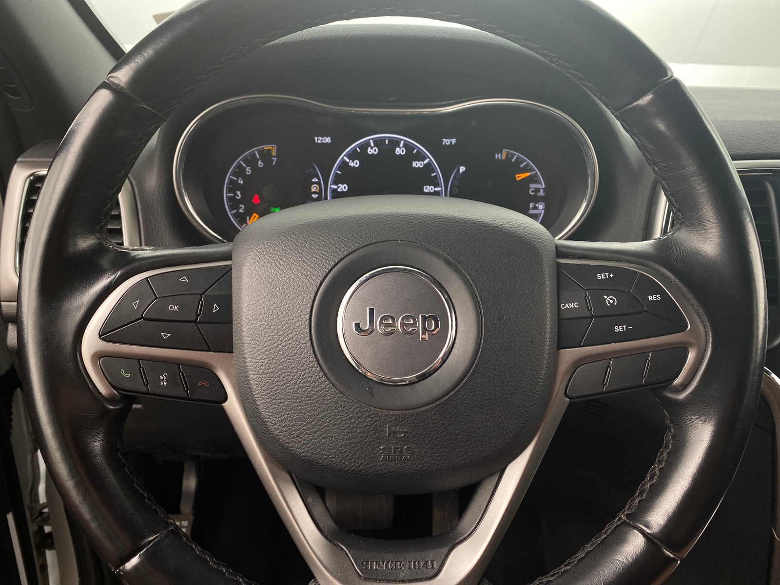 Thumbnail: 2020 Jeep Grand Cherokee - 5