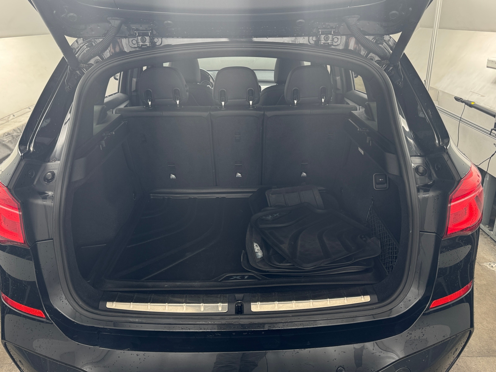 Thumbnail: 2017 BMW X1 - 6
