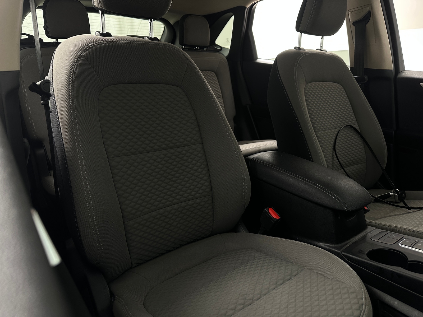 Thumbnail: 2020 Ford Escape - 2