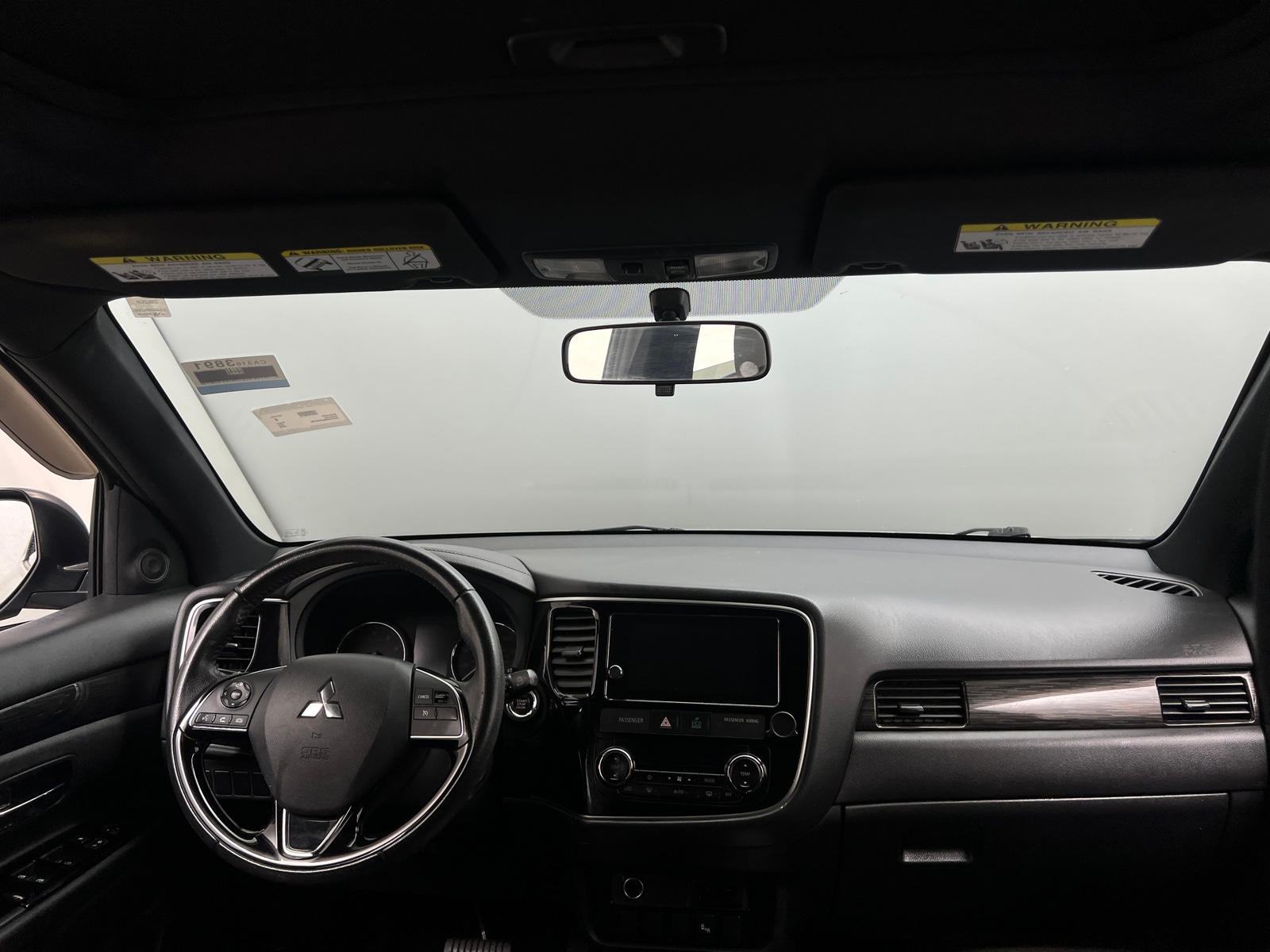 Thumbnail: 2018 Mitsubishi Outlander - 3