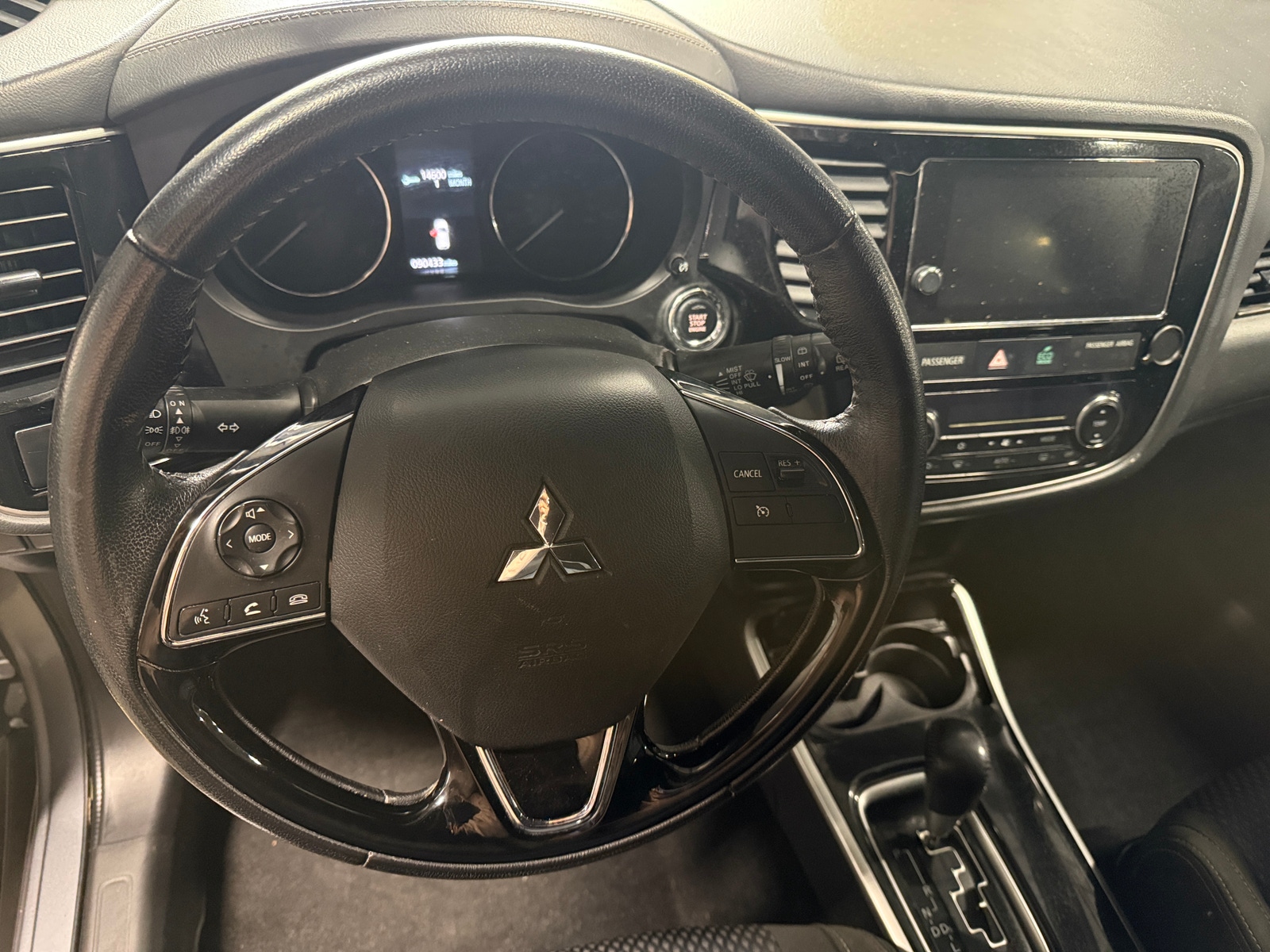 Thumbnail: 2018 Mitsubishi Outlander - 5