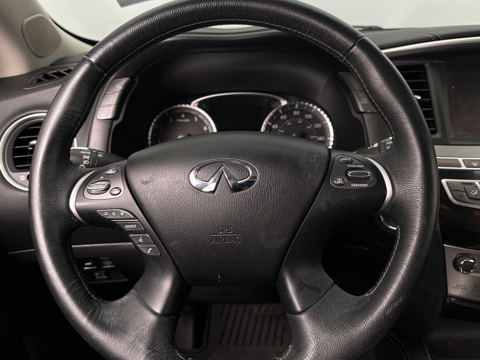 Thumbnail: 2016 INFINITI QX60 - 4
