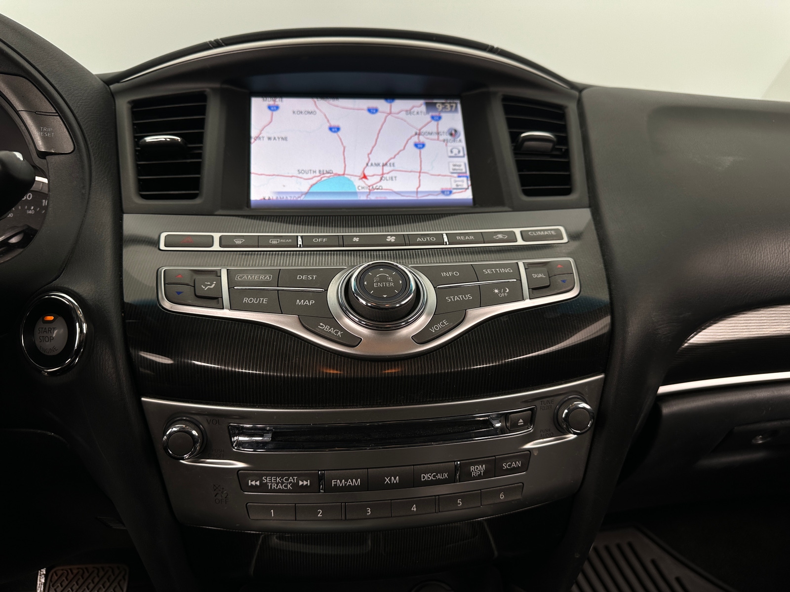 Thumbnail: 2016 INFINITI QX60 - 3