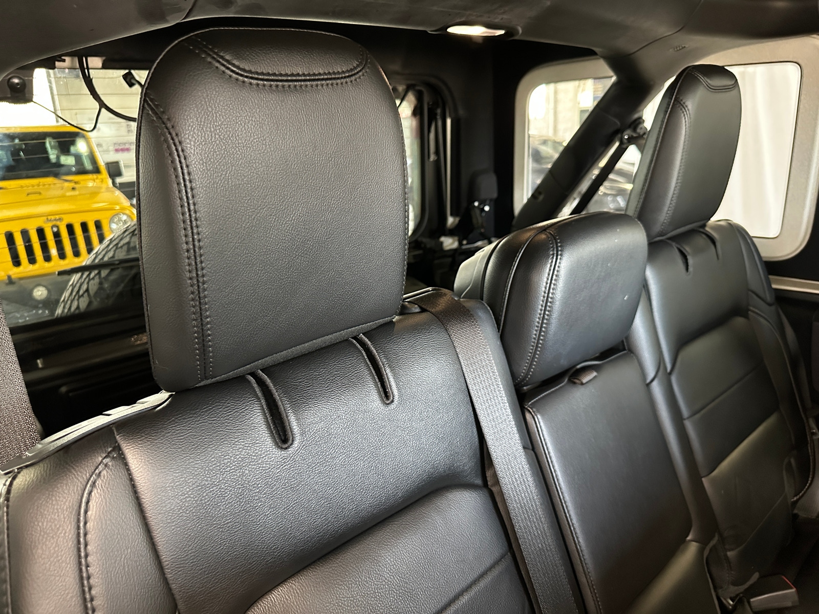 Thumbnail: 2019 Jeep Wrangler - 5