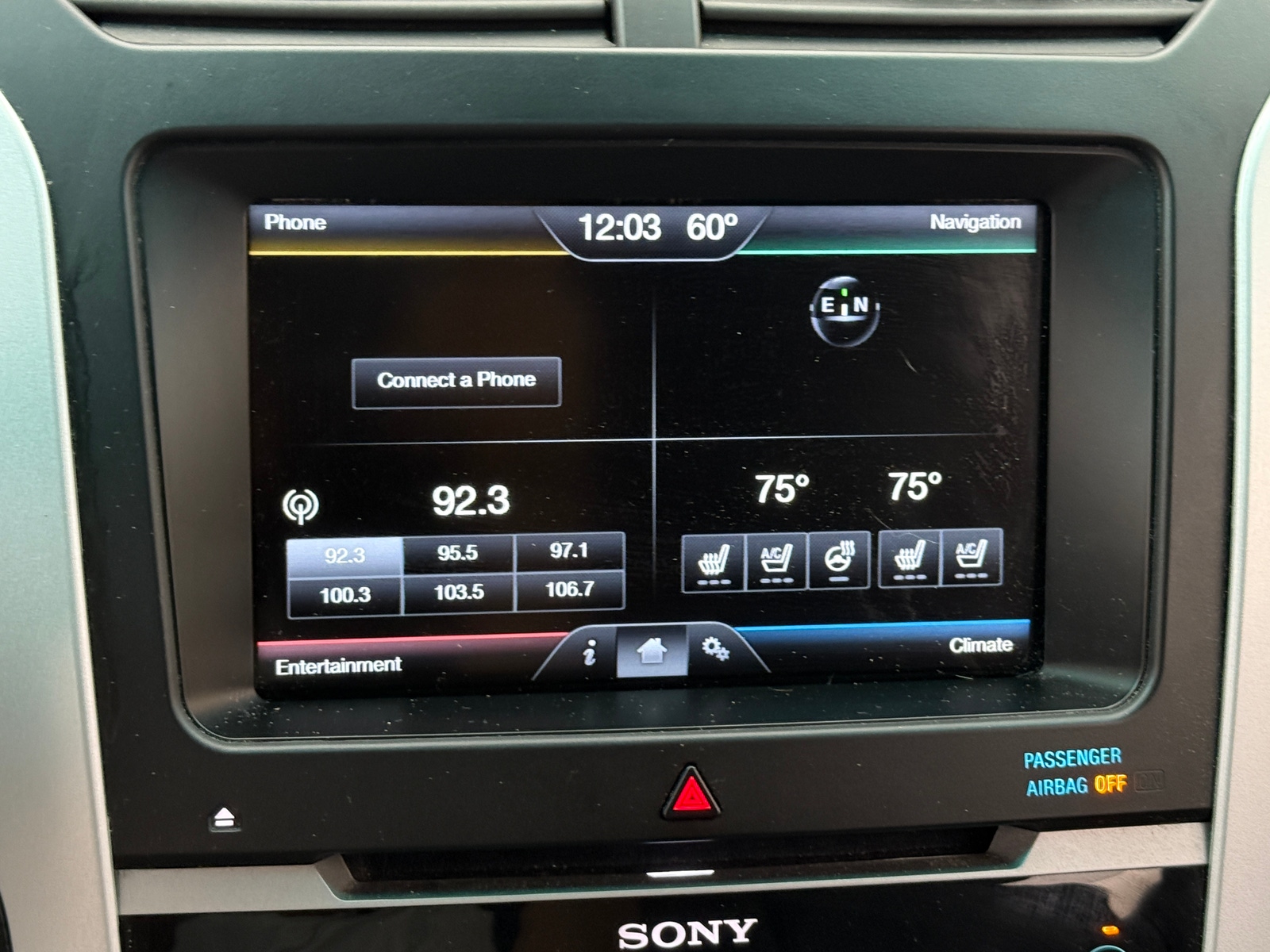 Thumbnail: 2014 Ford Explorer - 3