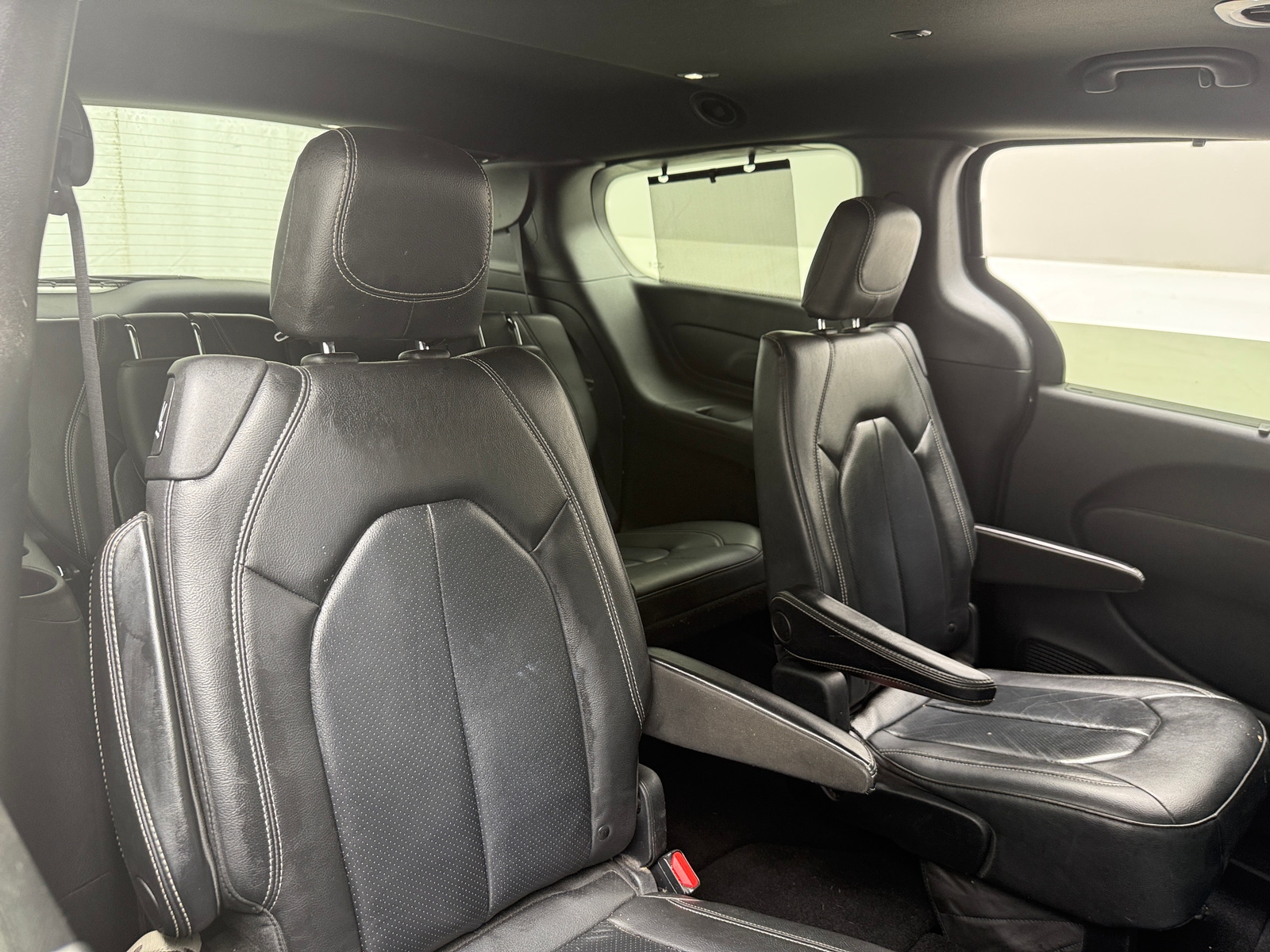 Thumbnail: 2020 Chrysler Pacifica - 5