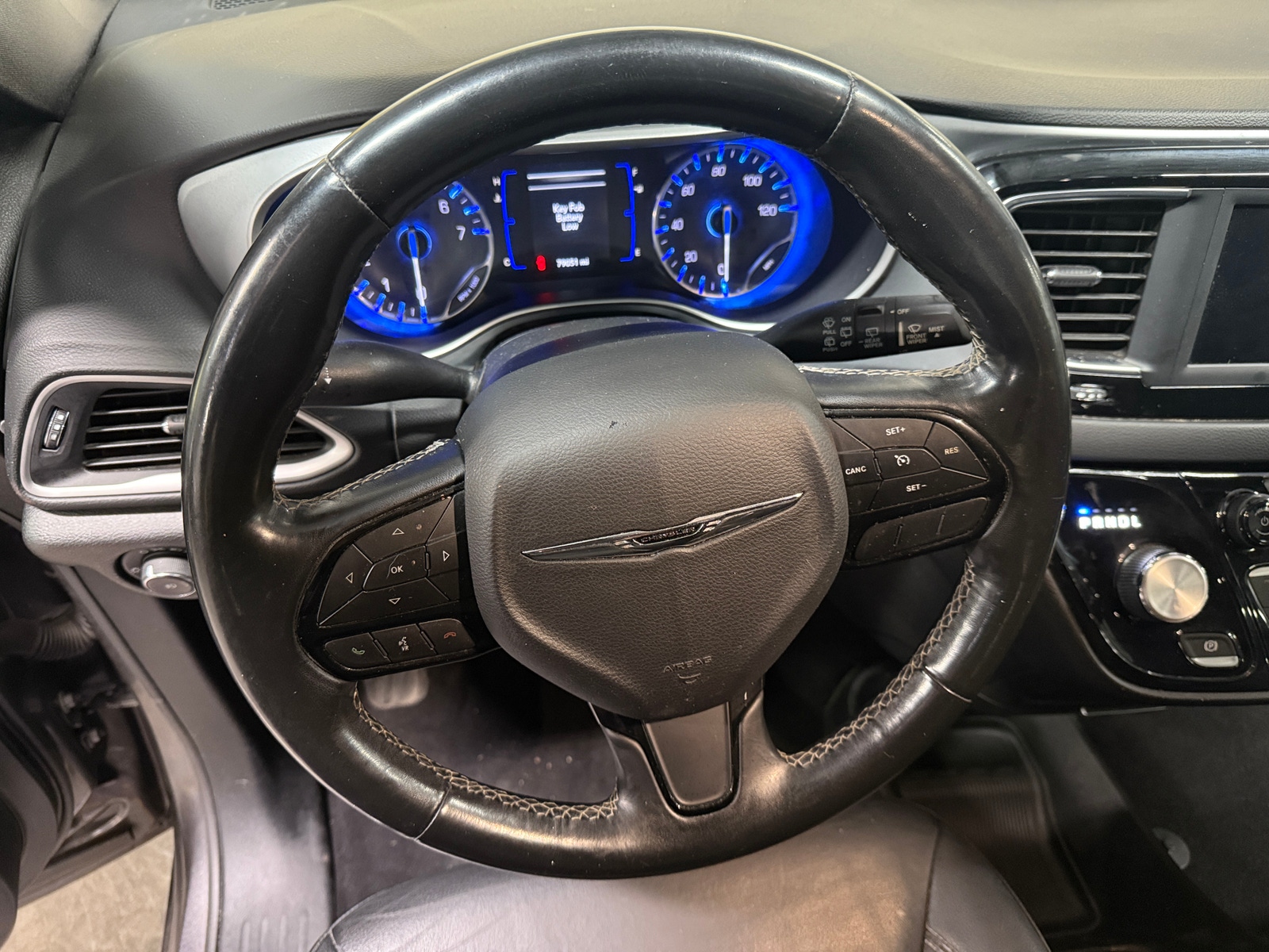Thumbnail: 2020 Chrysler Pacifica - 4
