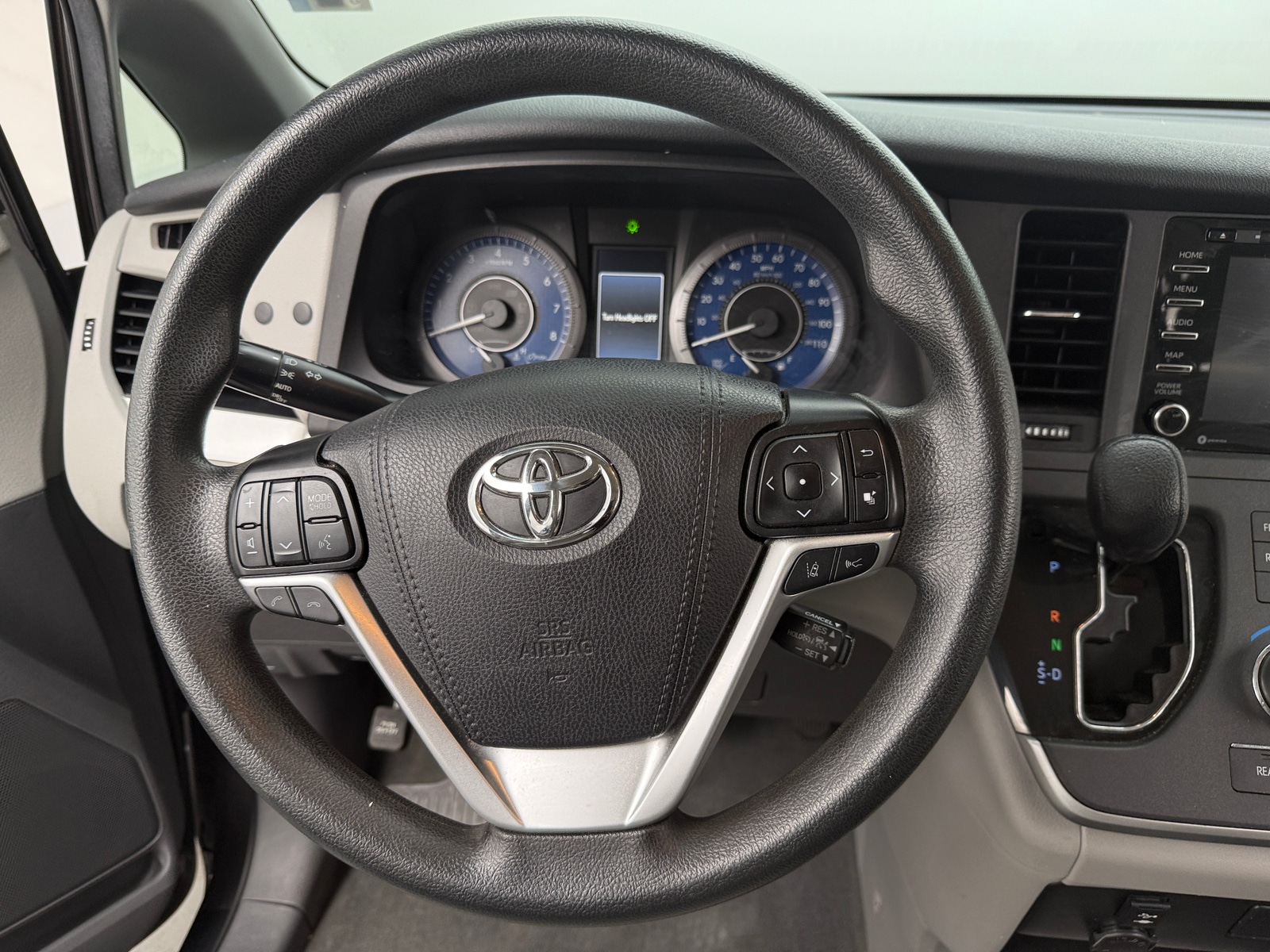 Thumbnail: 2020 Toyota Sienna - 5
