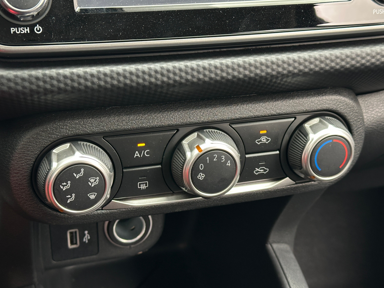 Thumbnail: 2021 Nissan Kicks - 4