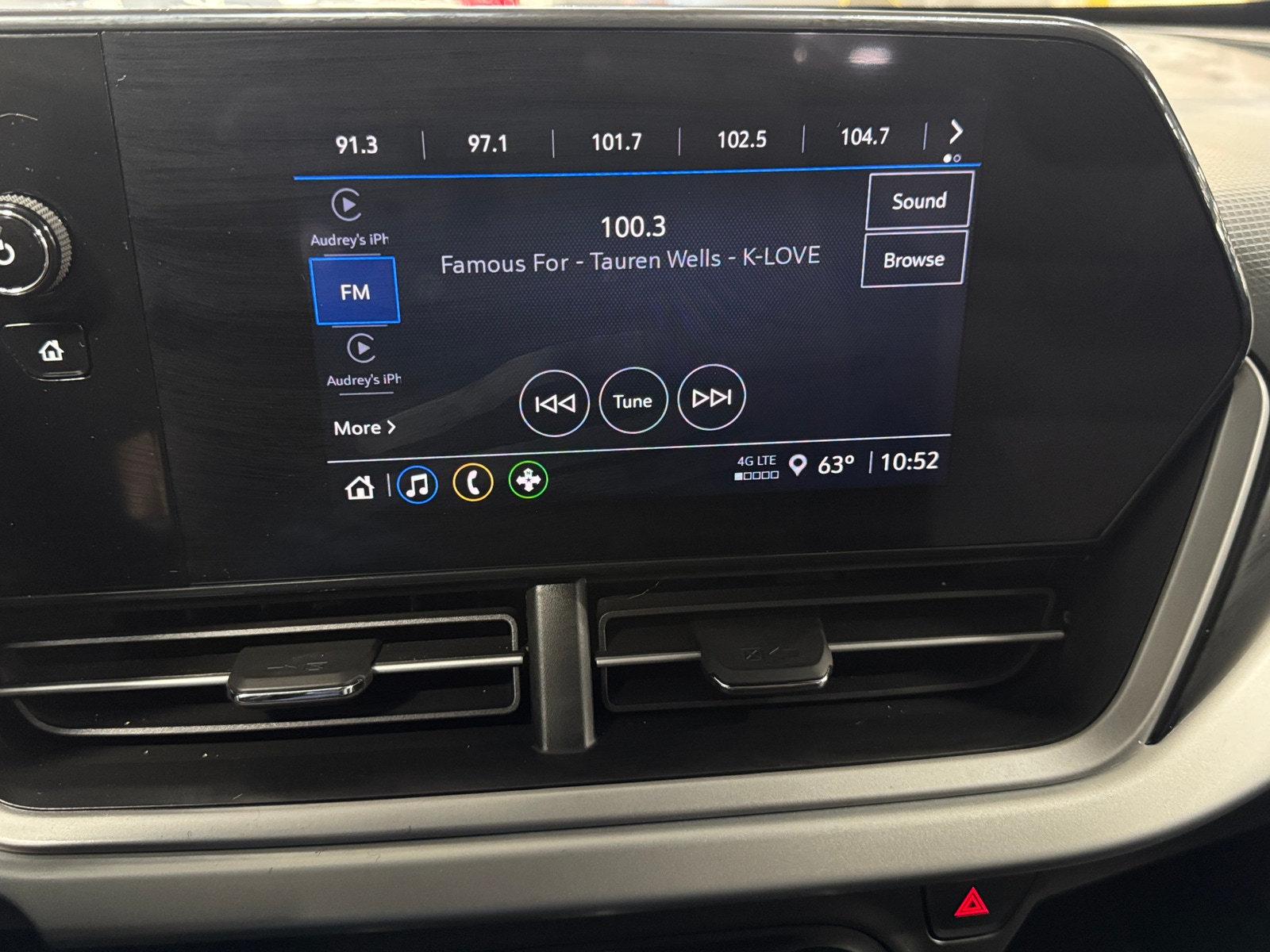 Thumbnail: 2025 Chevrolet Trax - 4