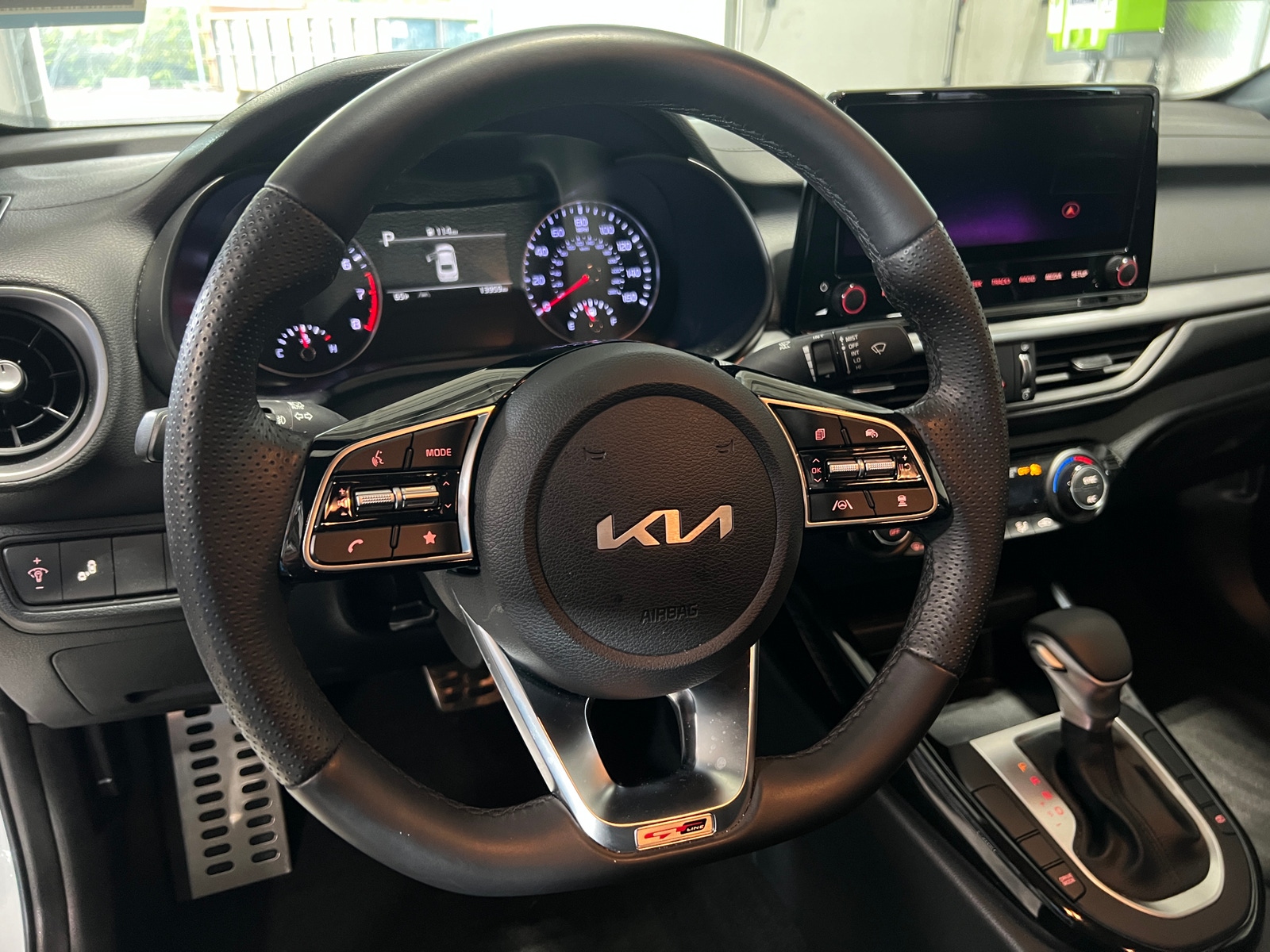 Thumbnail: 2024 Kia Forte - 4