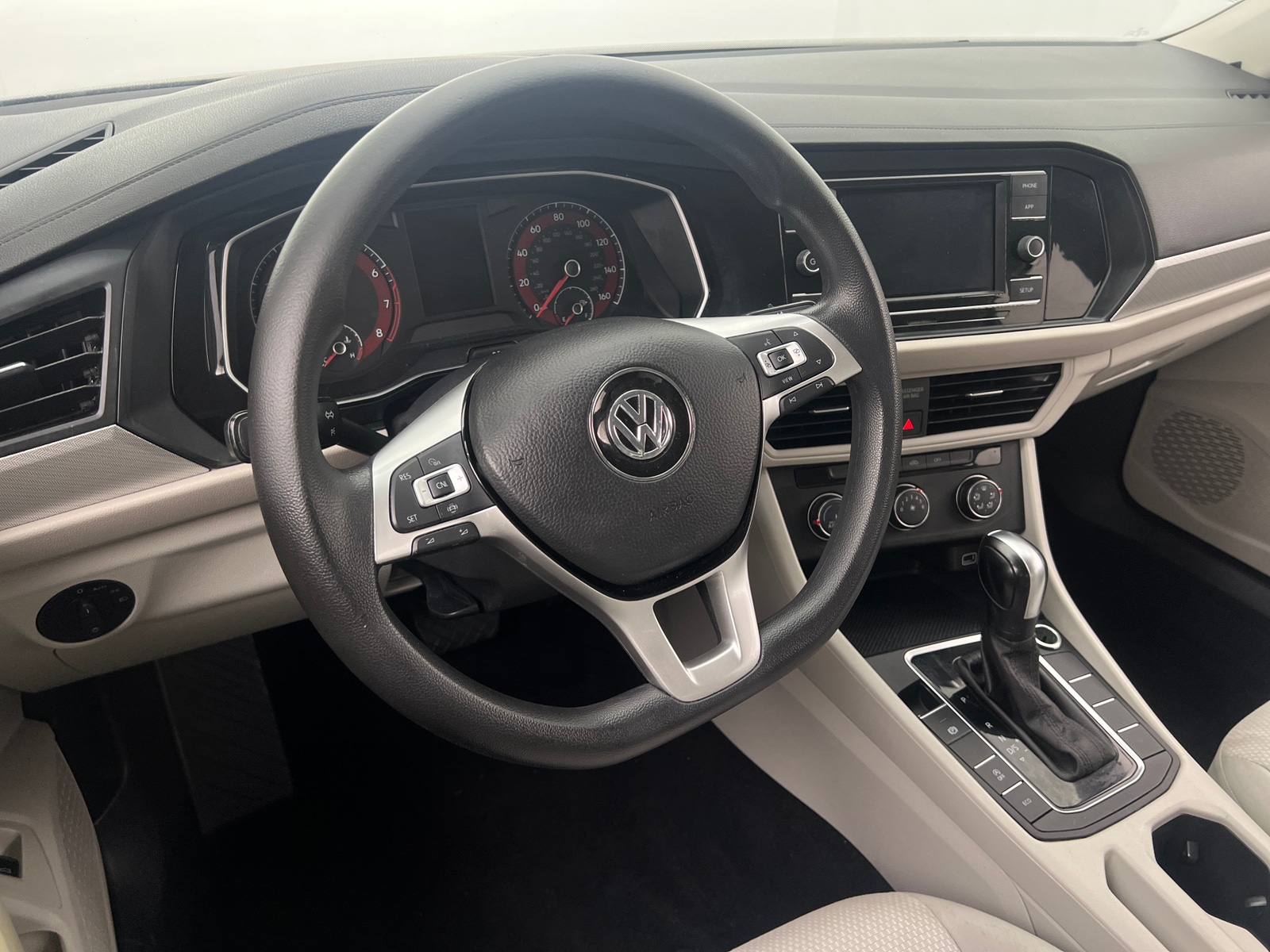 Thumbnail: 2019 Volkswagen Jetta - 5