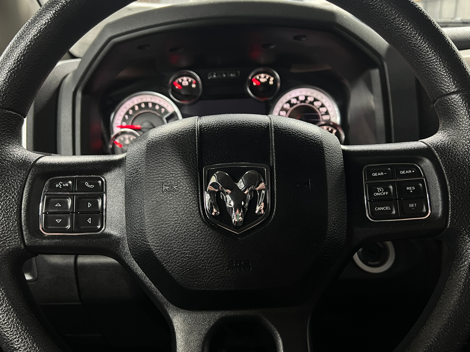 Thumbnail: 2019 RAM 1500 Classic - 5