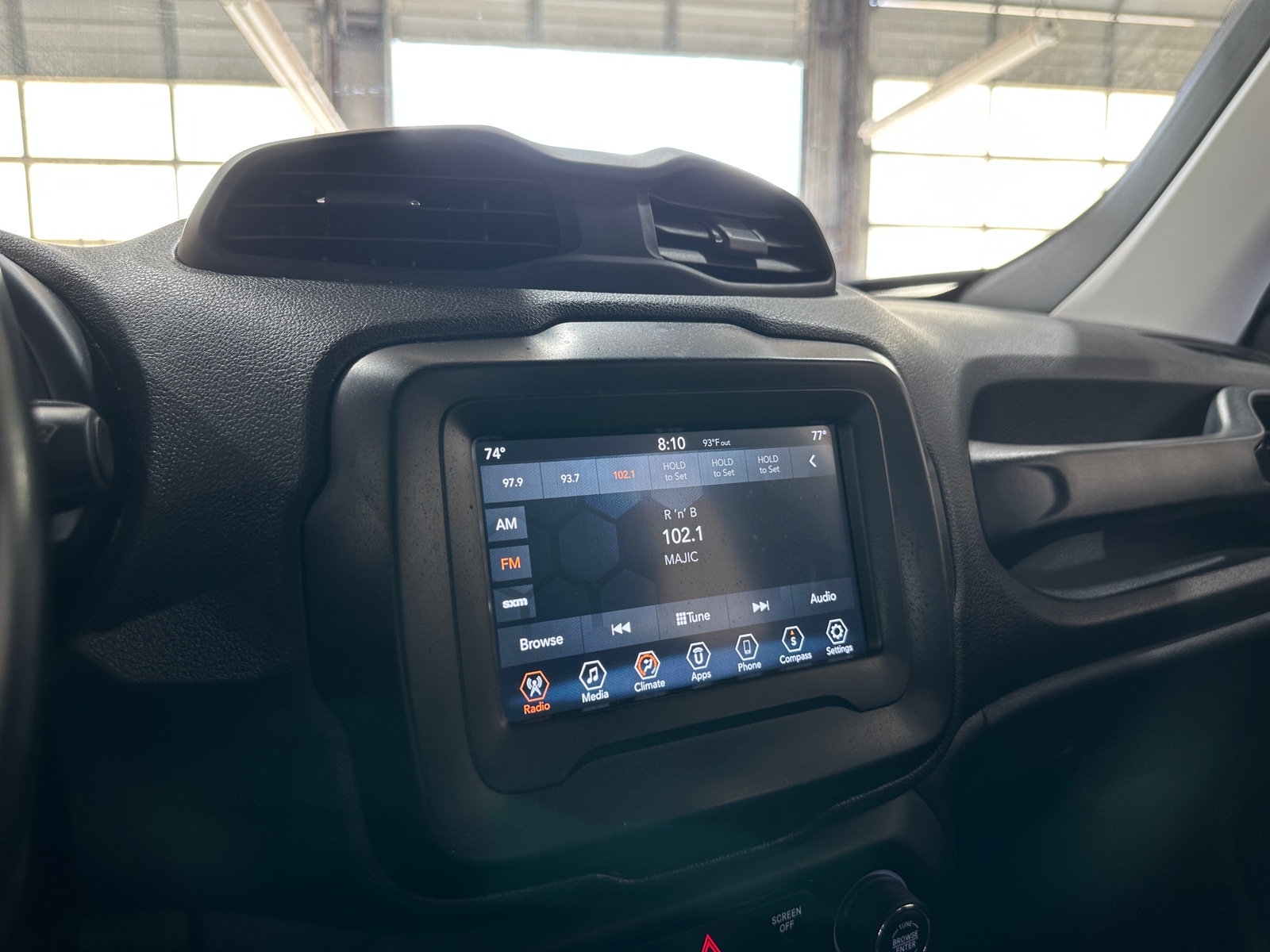 Thumbnail: 2018 Jeep Renegade - 4