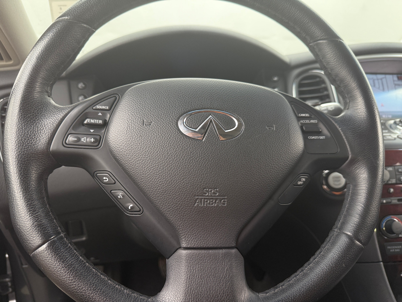 Thumbnail: 2017 INFINITI QX50 - 4