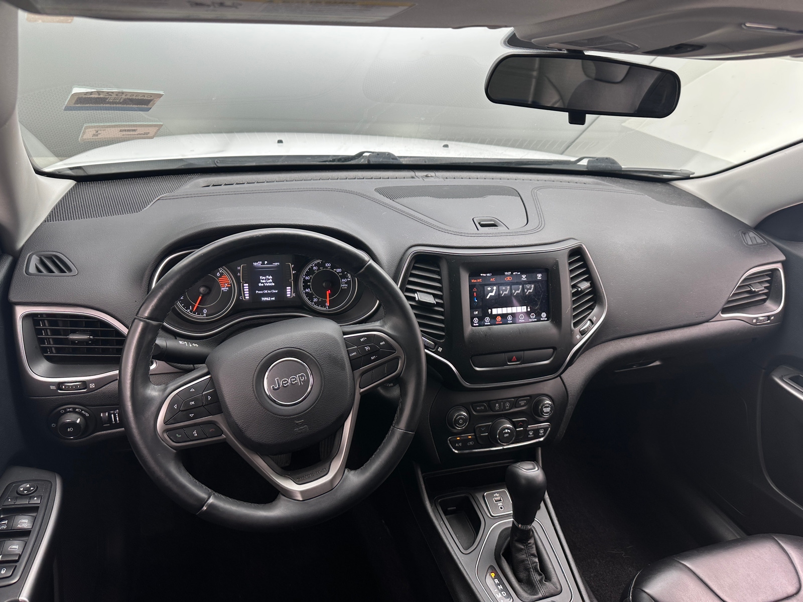 Thumbnail: 2019 Jeep Cherokee - 3