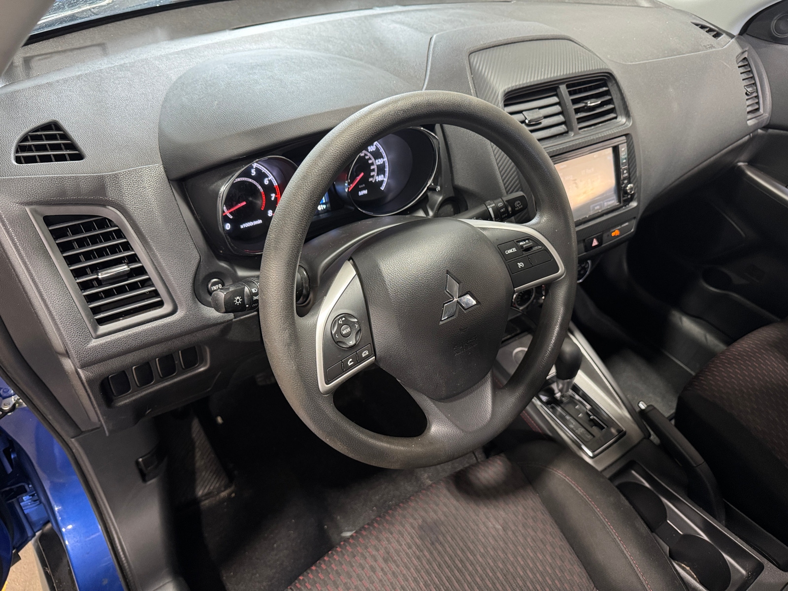 Thumbnail: 2019 Mitsubishi Outlander Sport - 3