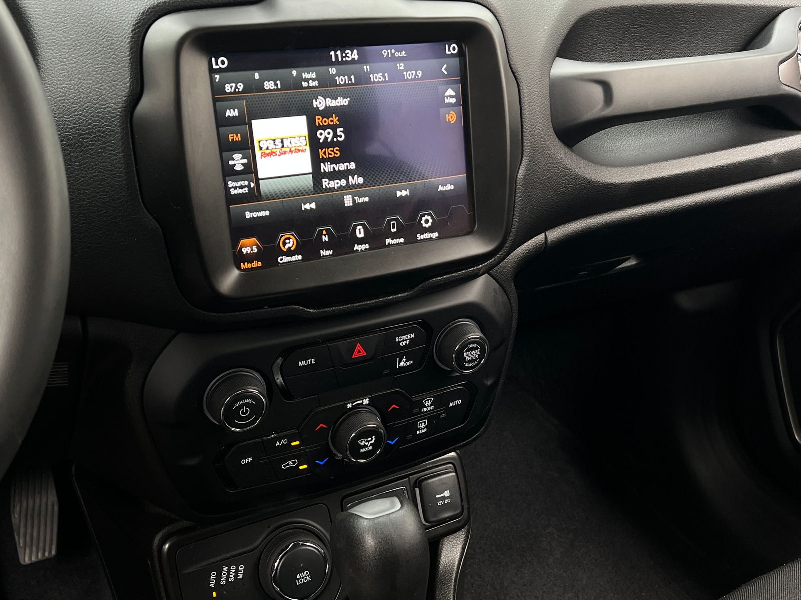 Thumbnail: 2022 Jeep Renegade - 4