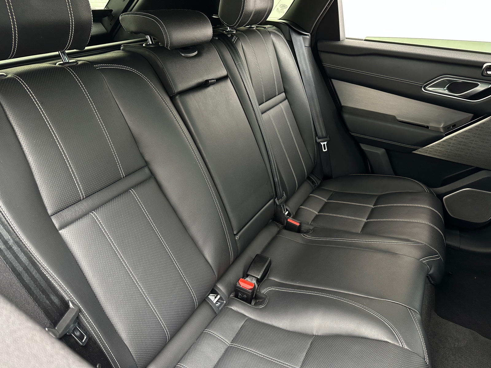 Thumbnail: 2018 Land Rover Range Rover Velar - 5
