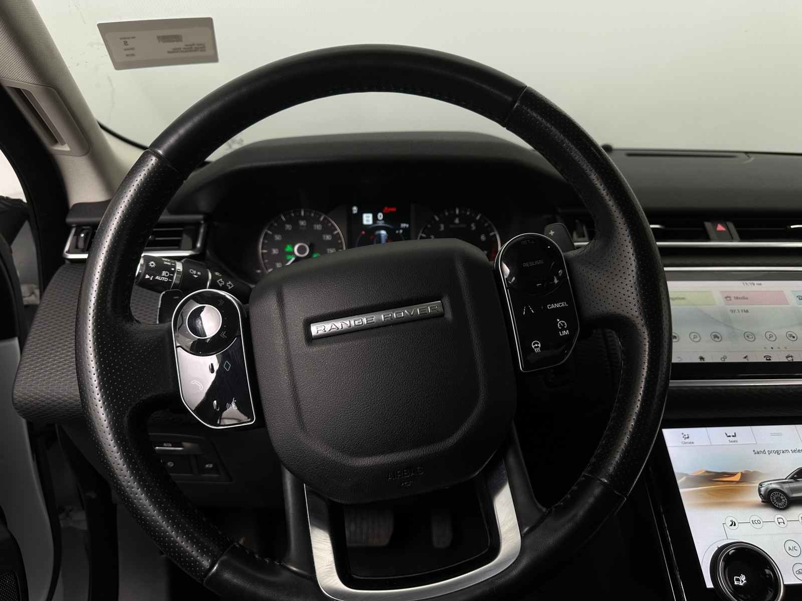 Thumbnail: 2018 Land Rover Range Rover Velar - 4