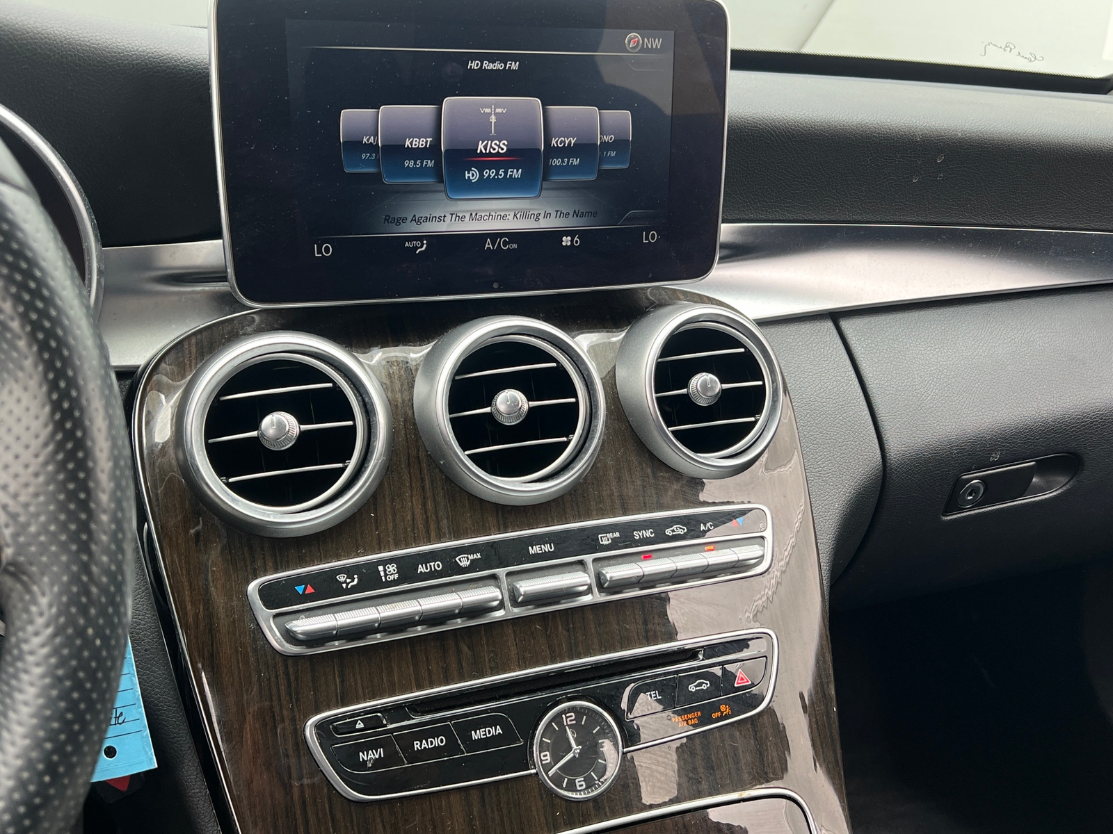 Thumbnail: 2015 Mercedes-Benz C-Class - 3