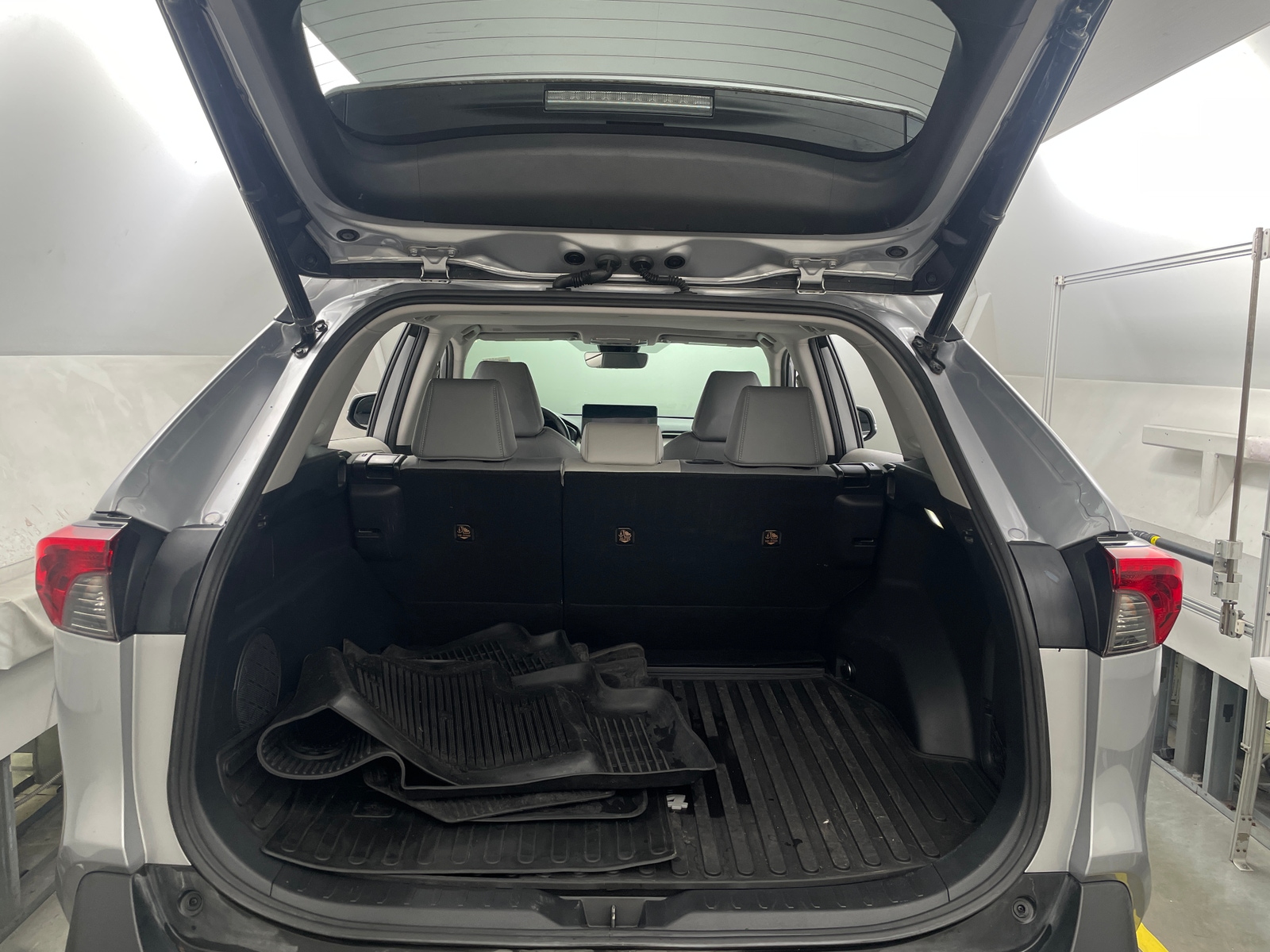 Thumbnail: 2023 Toyota RAV4 - 6