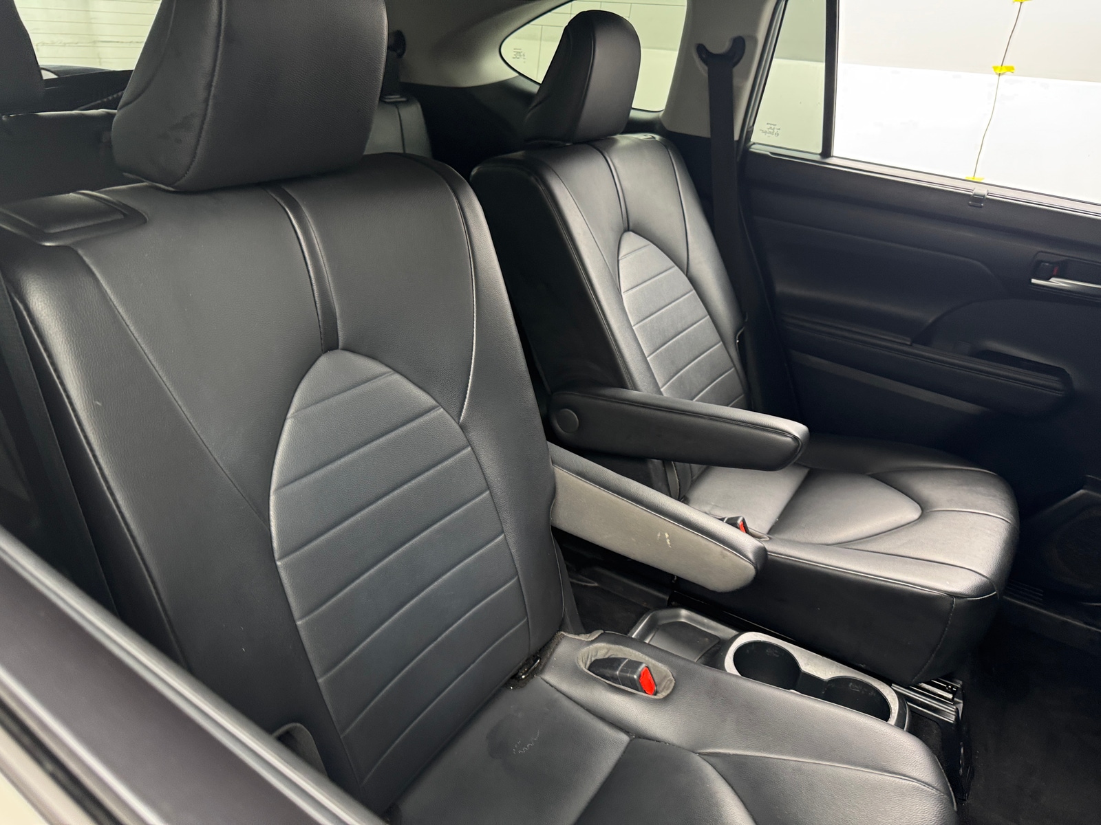 Thumbnail: 2020 Toyota Highlander - 5