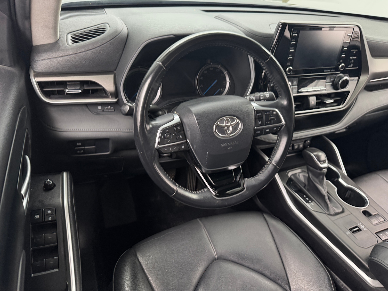 Thumbnail: 2020 Toyota Highlander - 4