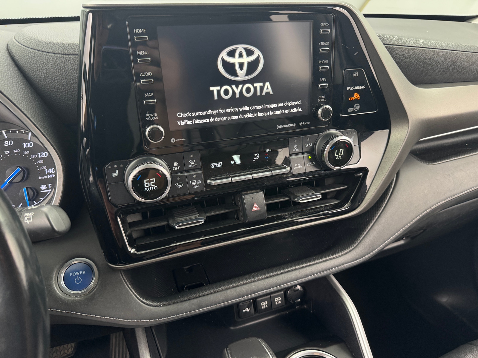 Thumbnail: 2020 Toyota Highlander - 3
