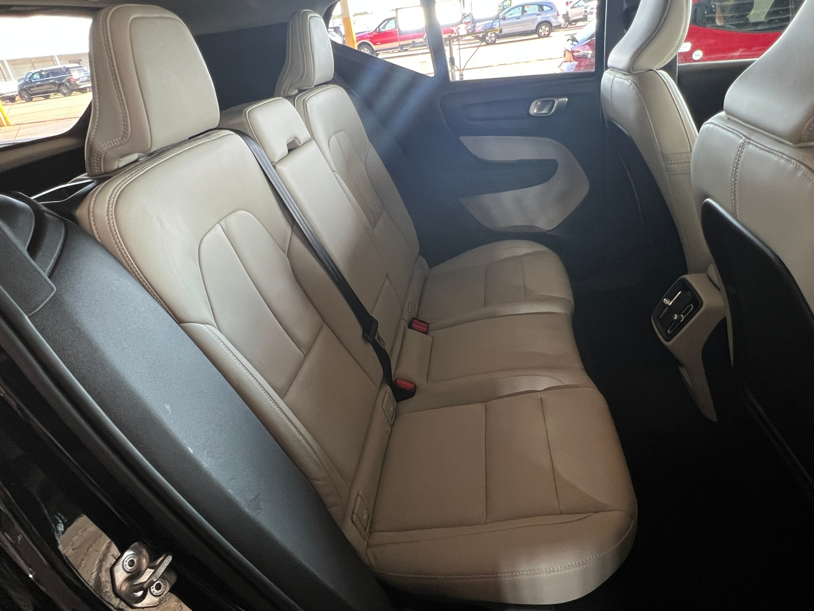 Thumbnail: 2019 Volvo XC40 - 5