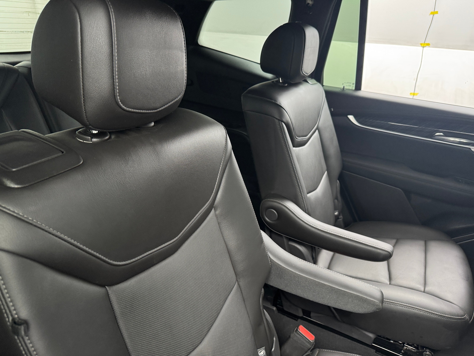 Thumbnail: 2025 Cadillac XT6 - 5
