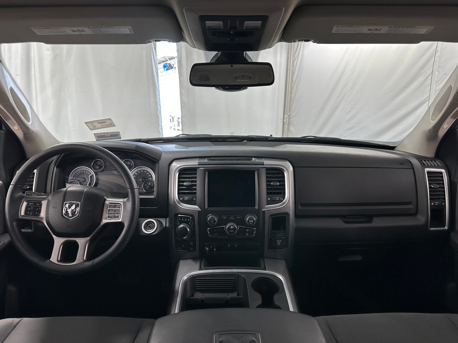 Thumbnail: 2023 RAM 1500 Classic - 3