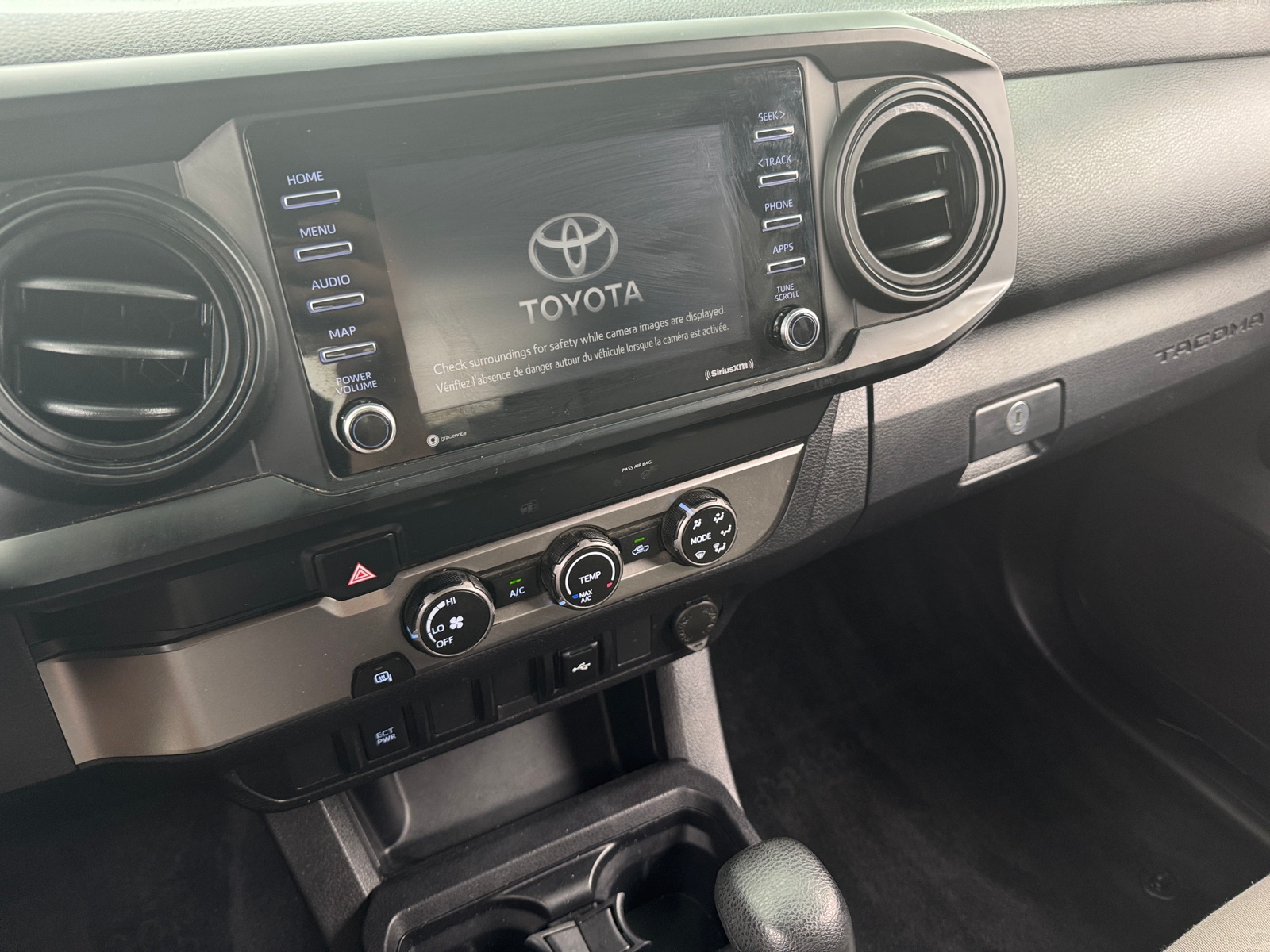 Thumbnail: 2022 Toyota Tacoma - 4