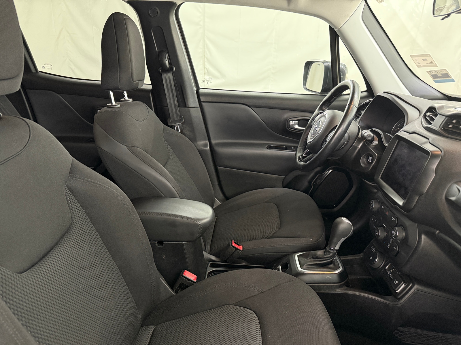 Thumbnail: 2018 Jeep Renegade - 2