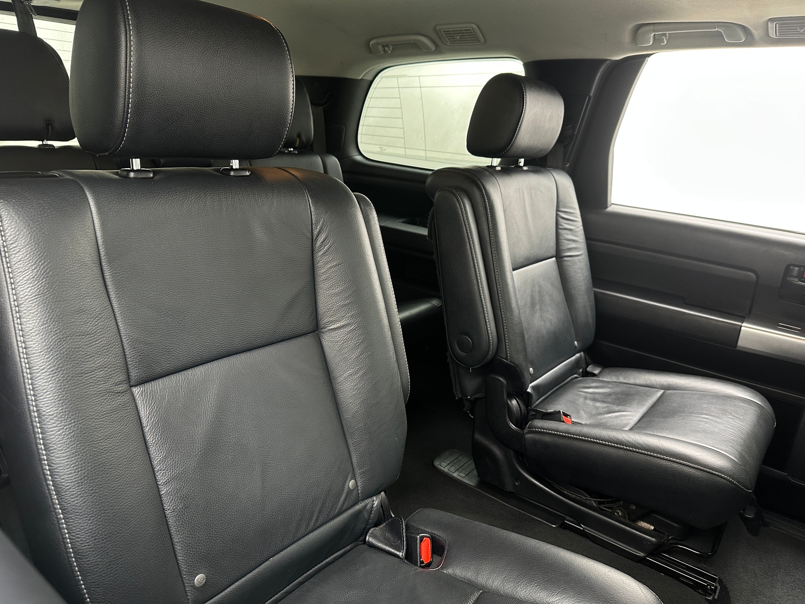 Thumbnail: 2019 Toyota Sequoia - 5