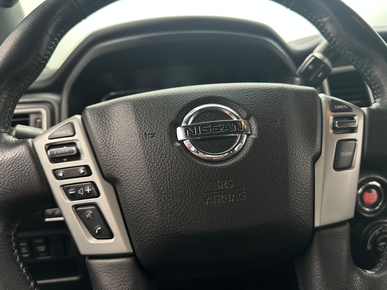 Thumbnail: 2019 Nissan Titan - 5