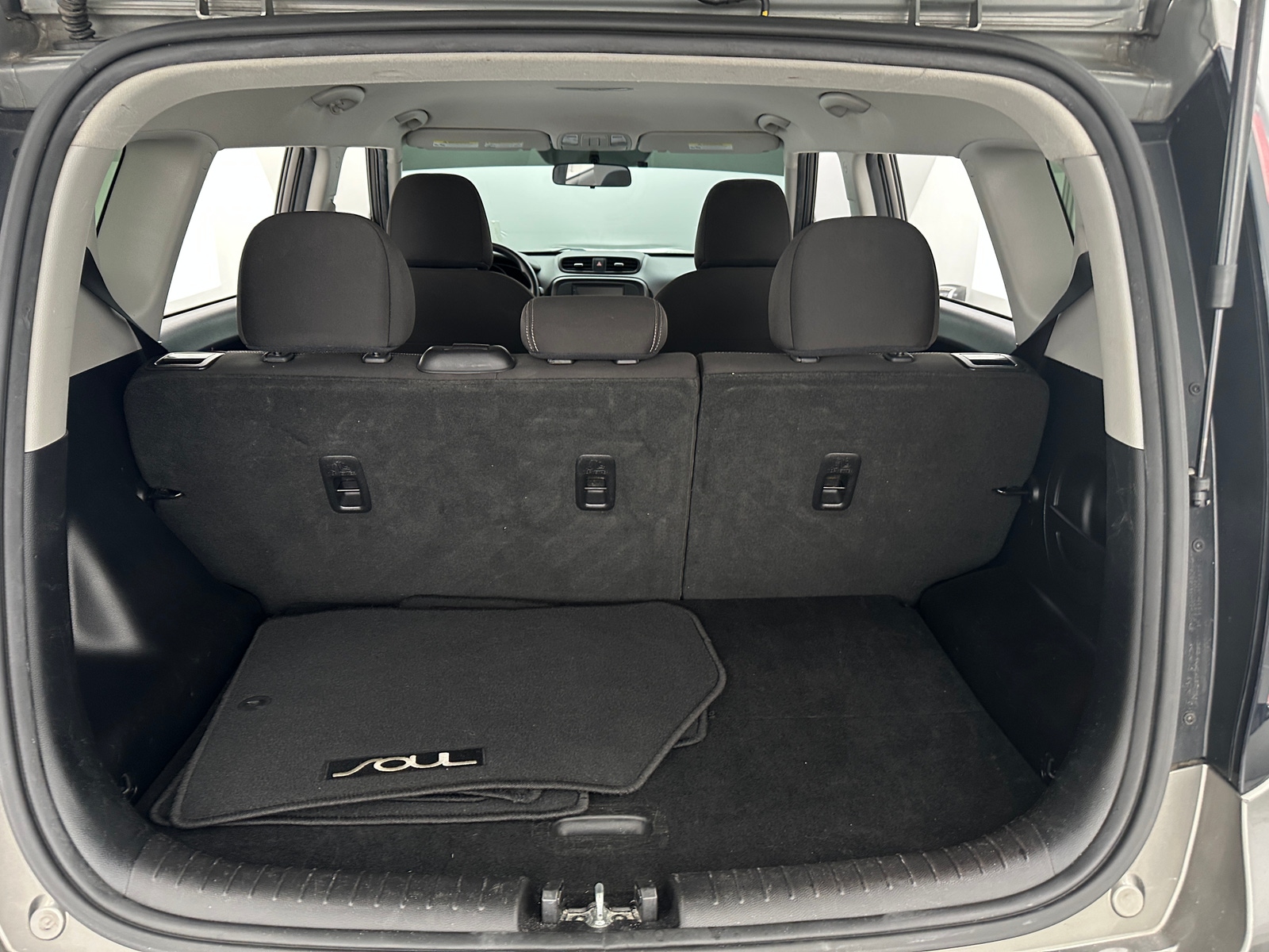 Thumbnail: 2017 Kia Soul - 7