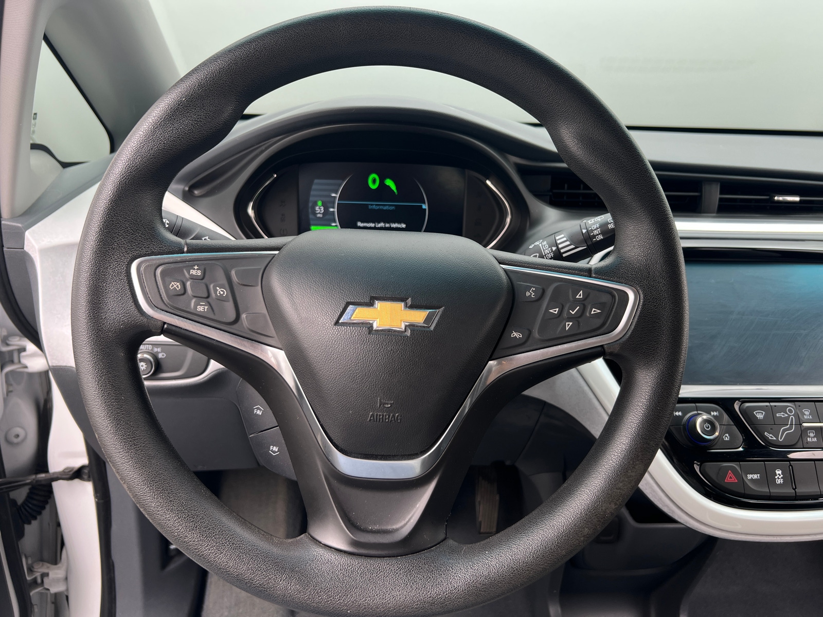 Thumbnail: 2017 Chevrolet Bolt EV - 5