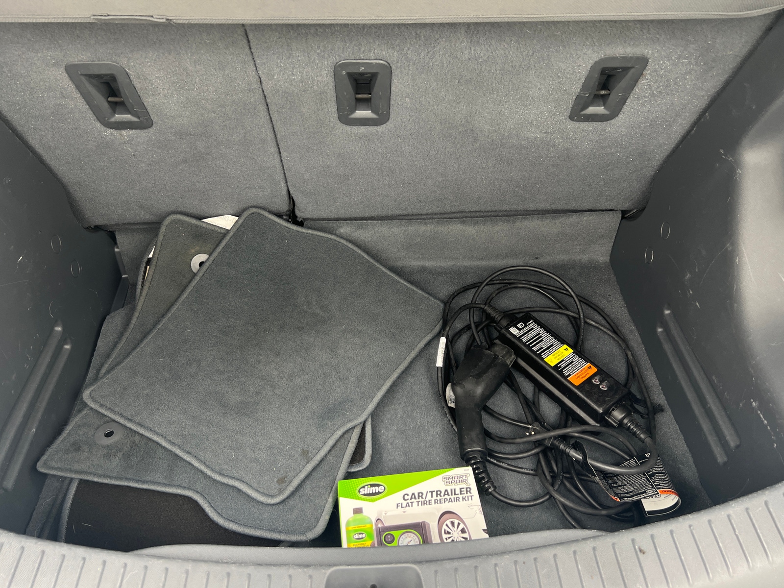 Thumbnail: 2017 Chevrolet Bolt EV - 7