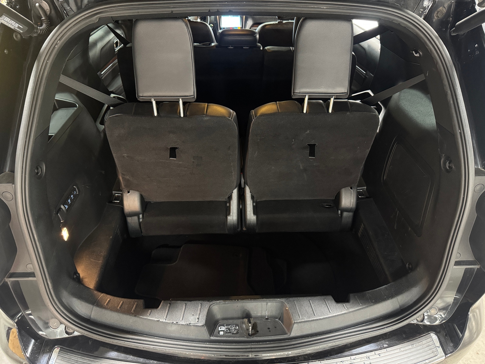 Thumbnail: 2019 Ford Explorer - 6