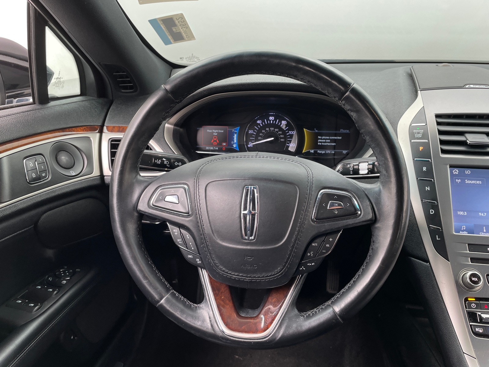 Thumbnail: 2020 Lincoln MKZ - 4