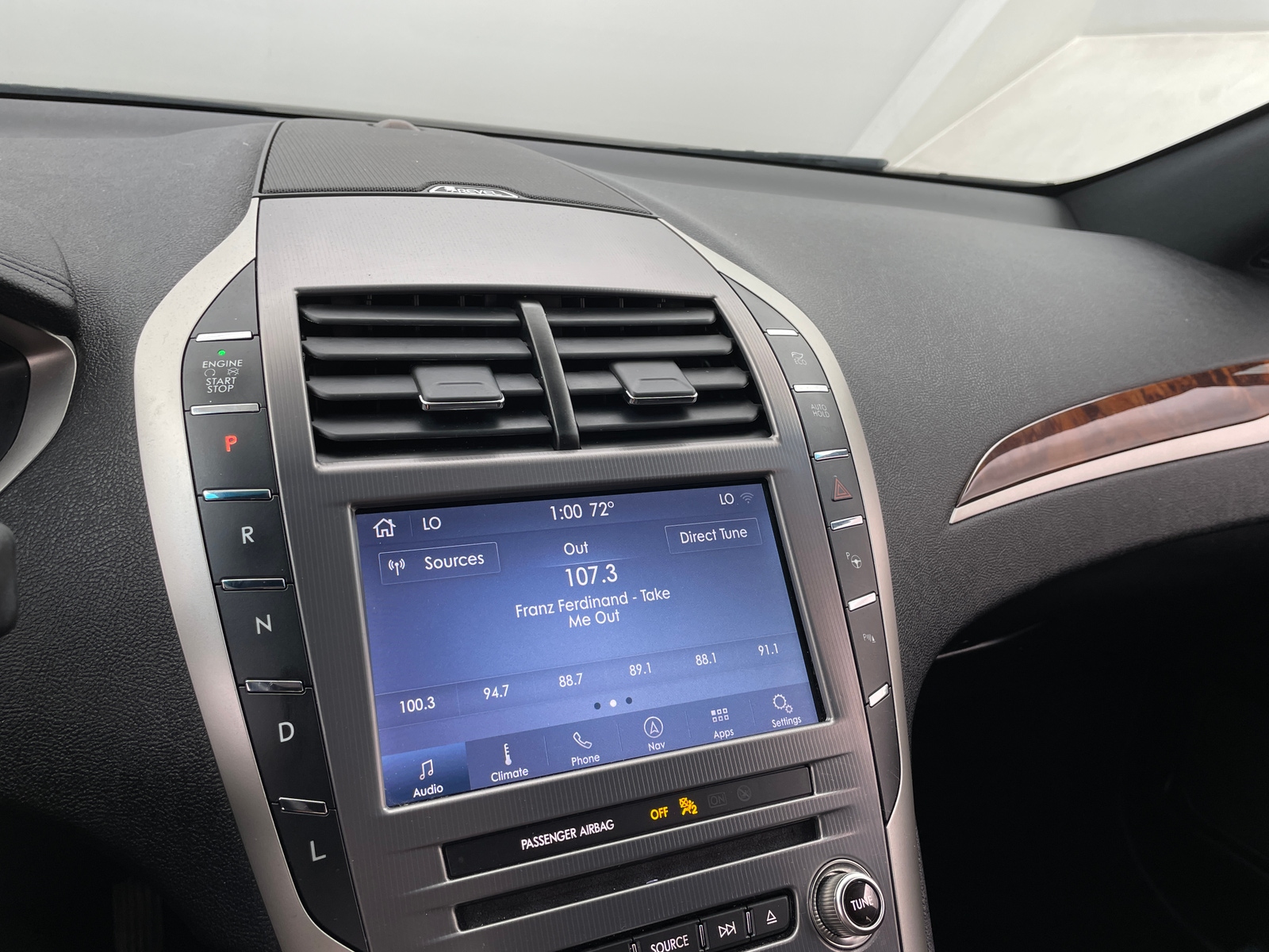 Thumbnail: 2020 Lincoln MKZ - 3