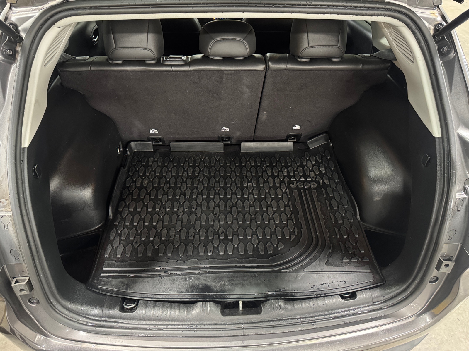 Thumbnail: 2020 Jeep Compass - 7