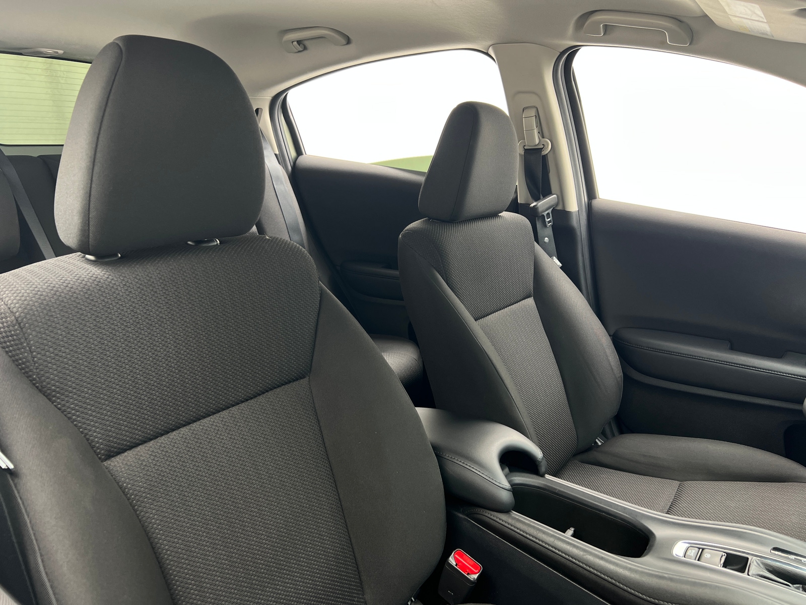 Thumbnail: 2017 Honda HR-V - 2