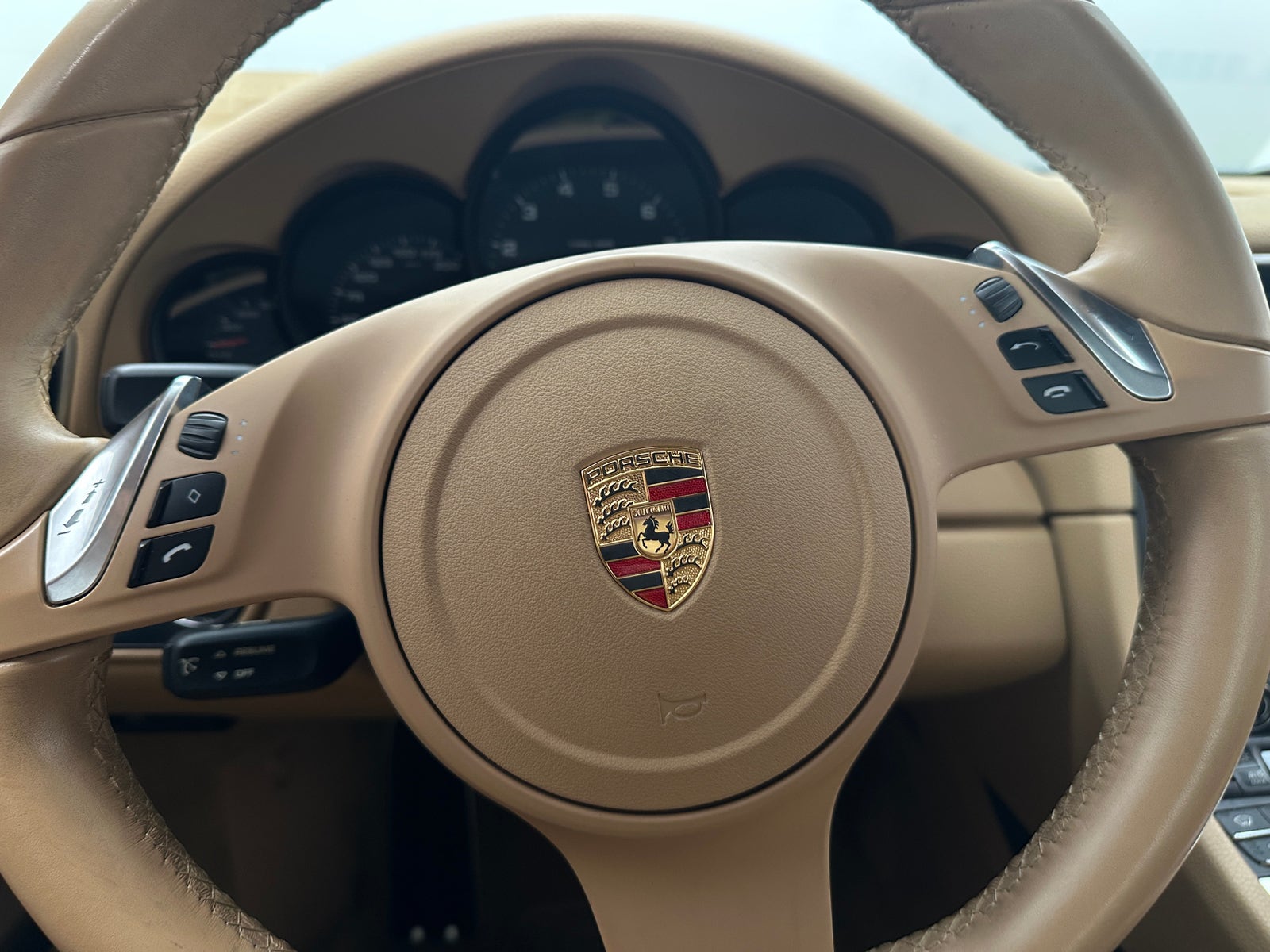 Thumbnail: 2015 Porsche 911 - 4