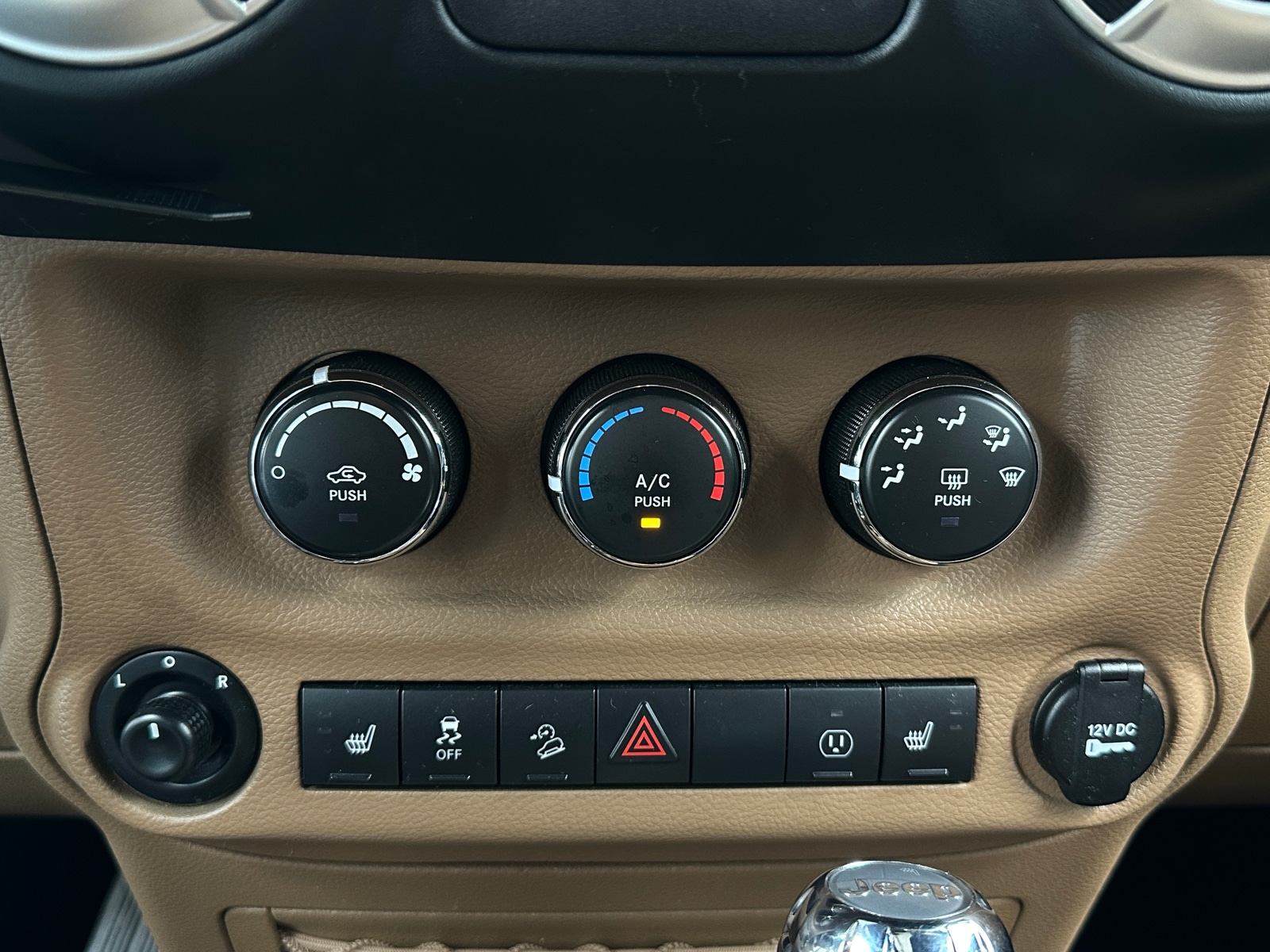 Thumbnail: 2018 Jeep Wrangler - 3