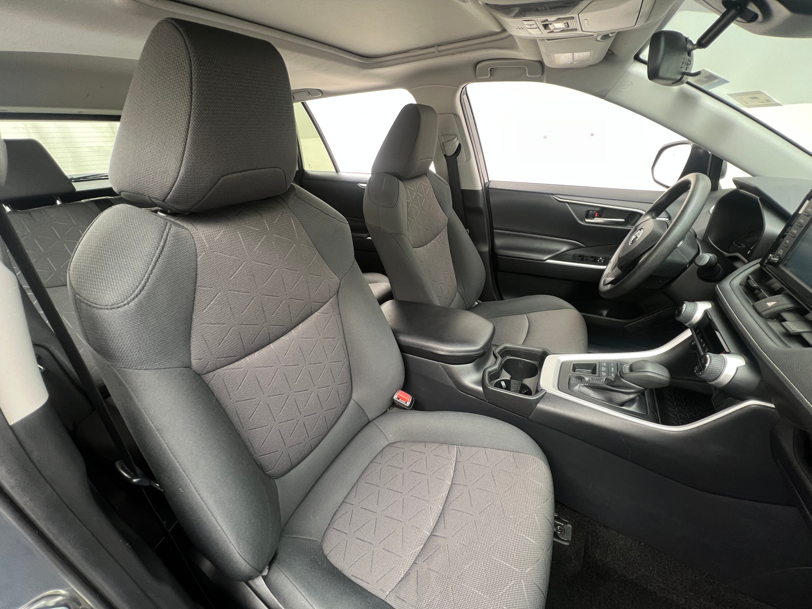 Thumbnail: 2019 Toyota RAV4 - 2