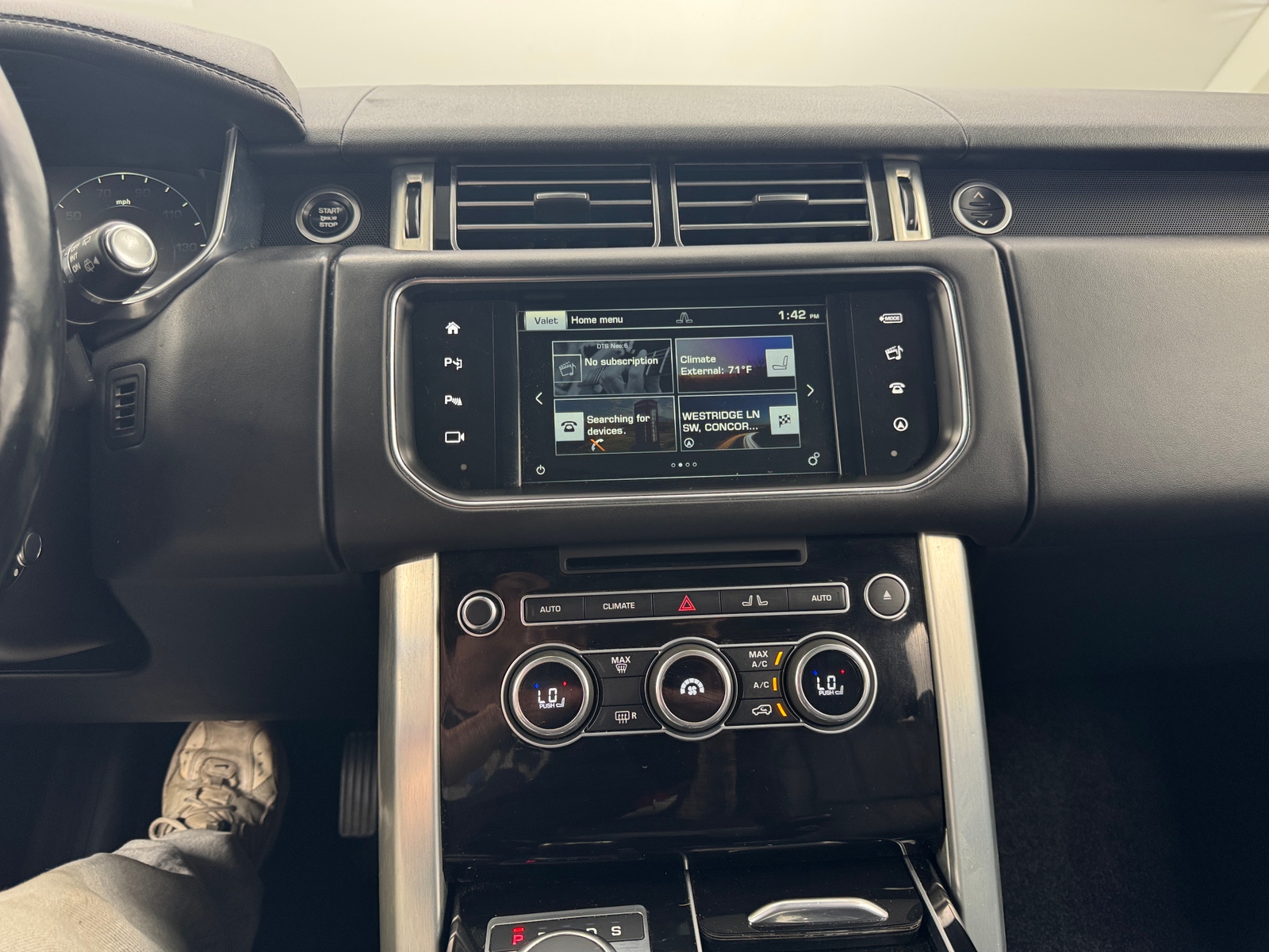 Thumbnail: 2016 Land Rover Range Rover - 3
